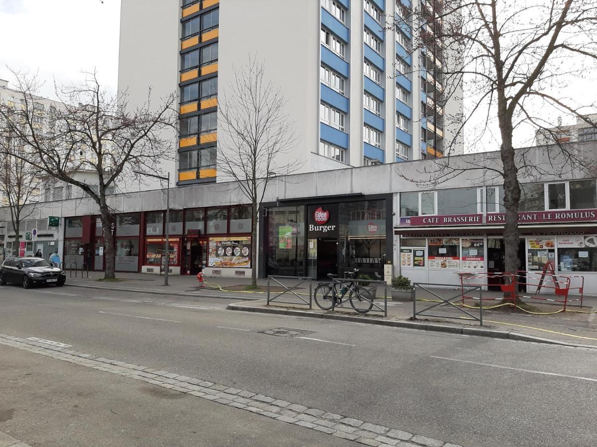 Jina Straatsburg